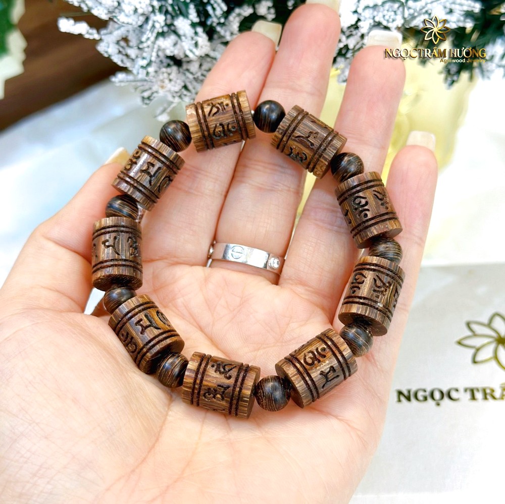 Vòng trầm hương Trúc 12li khắc CNC - Vuông