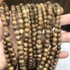 Vòng trầm hương từ thiên nhiên - Ngọc Trầm Hương Vòng trầm hương từ thiên nhiên - Ngọc Trầm Hương