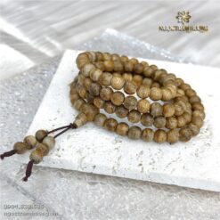 Vòng trầm hương từ thiên nhiên - Ngọc Trầm Hương